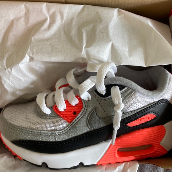 New - Picture 1 of 1